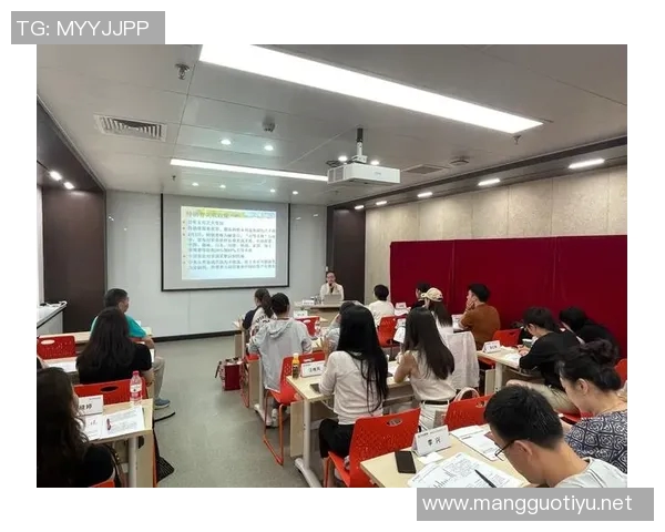 英超羽毛球战术解析聚焦北京羽毛球队的区域防守策略与实践 英超羽毛球战术解析聚焦北京羽毛球队的区域防守策略与实践