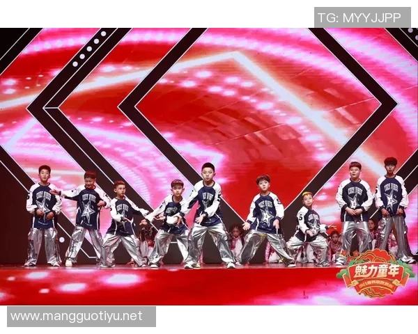 西安街舞队在全国运动街舞比赛中荣获第九名展现实力与风采 西安街舞队在全国运动街舞比赛中荣获第九名展现实力与风采