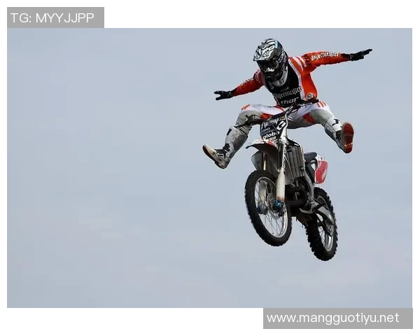 运动数据南京极限运动队力量表现数据分析与训练优化研究探讨